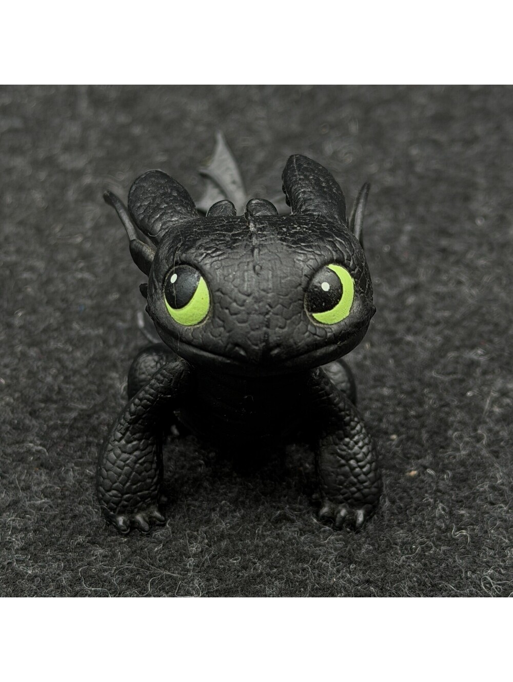 How to Train Your Dragon Toys Toothless 2013 Figure